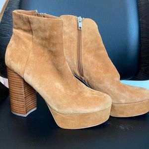 Steve Madden GRATIFY